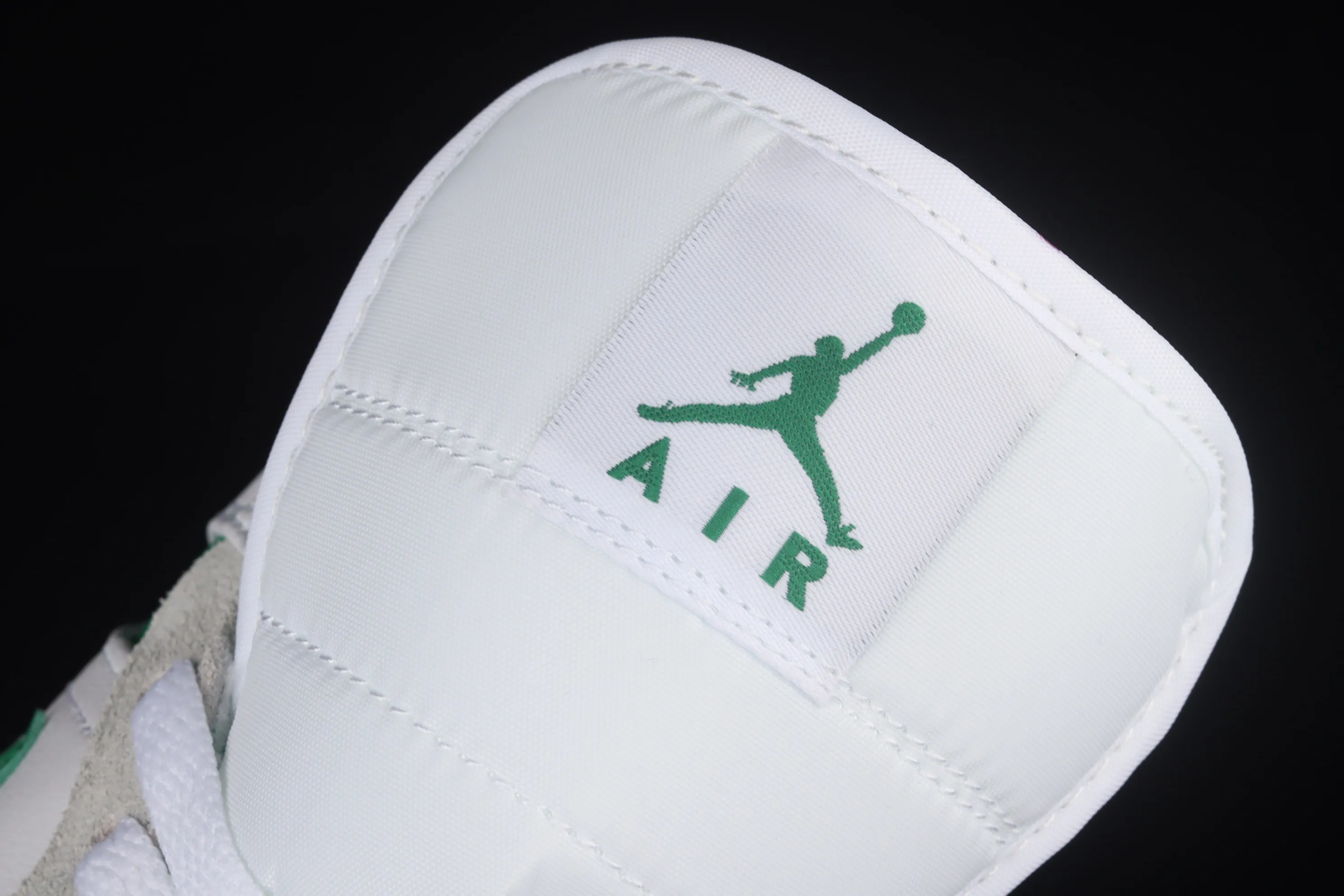 All categories Air Jordan Jordan series basketball shoes Air Jordan 1 Mid Air Jordan 1 Mid AJ1 Joe 1 meter white green mid-top cultural basketball shoes DC9294-103